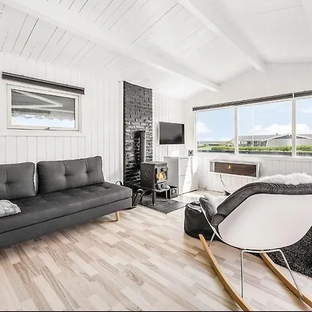 Two Bedroom Holiday In Holiday home Frorup